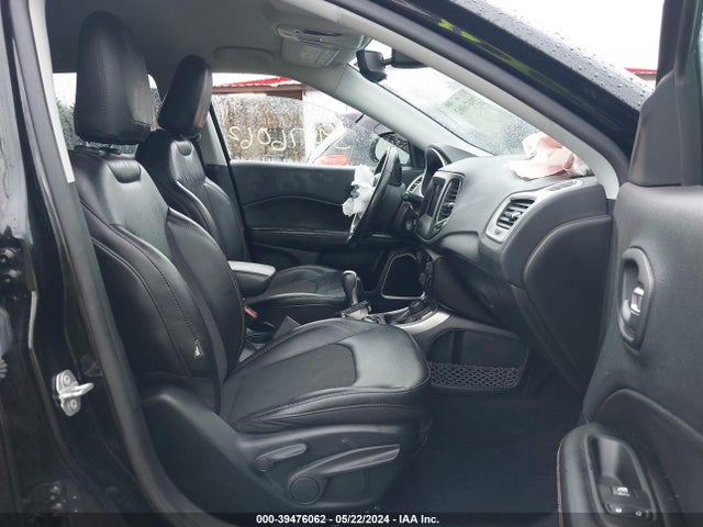 Jeep Compass Latitude 4x4 2019 3C4NJDBB3KT840367 Image 5