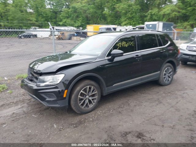 3VV3B7AX5LM061875 Volkswagen Tiguan 2.0t Se/2.0t Se R-line Black/2.0t Sel