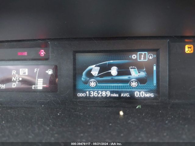 JTDZN3EU0FJ026851 Toyota Prius V Three