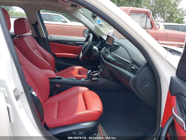 BMW X1 Xdrive28i 2014 WBAVL1C55EVY19278 Image 5