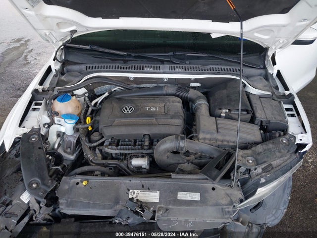 3VWL07AJ9EM389087 Volkswagen Jetta 1.8t Sel