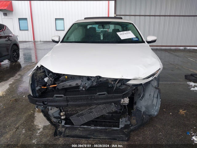 3VWL07AJ9EM389087 Volkswagen Jetta 1.8t Sel