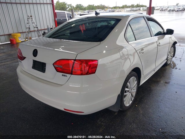 3VWL07AJ9EM389087 Volkswagen Jetta 1.8t Sel