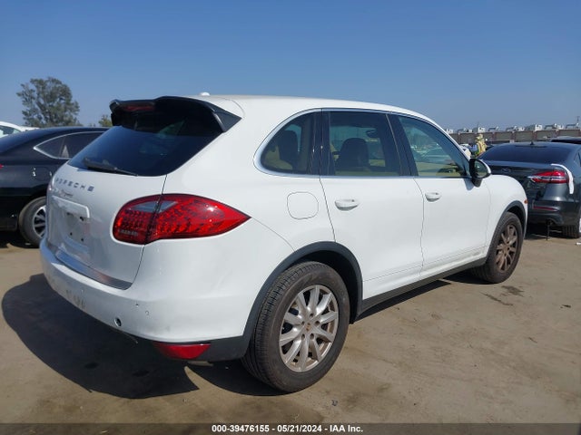 2012 PORSCHE CAYENNE WP1AA2A28CLA07552 Photo 3