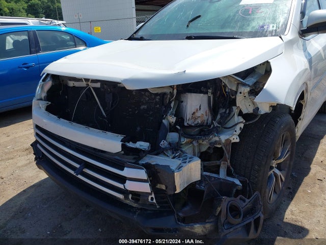Toyota Highlander Le Plus 2018 5TDBZRFH4JS498573 Image 6