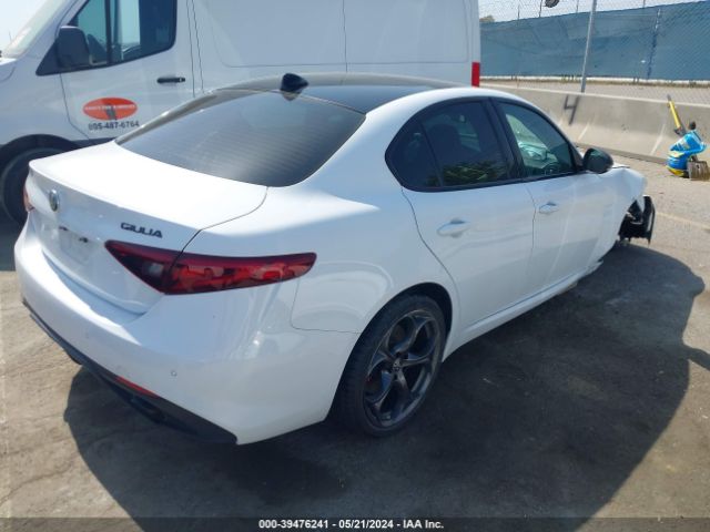 ZARFAMAN9K7606468 Alfa Romeo Giulia Sport Rwd