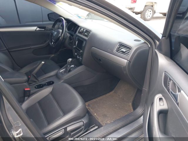 3VWDB7AJXHM259242 Volkswagen Jetta 1.4t Se