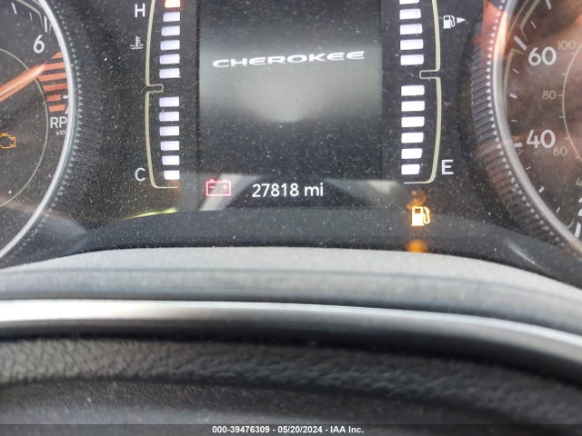 1C4PJLCB9KD307513 Jeep Cherokee Latitude Fwd