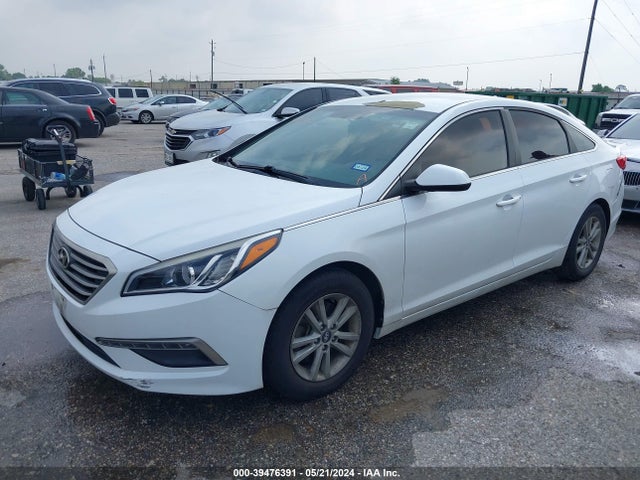 Hyundai SONATA SE 2015 5NPE24AF6FH122092 Image 2