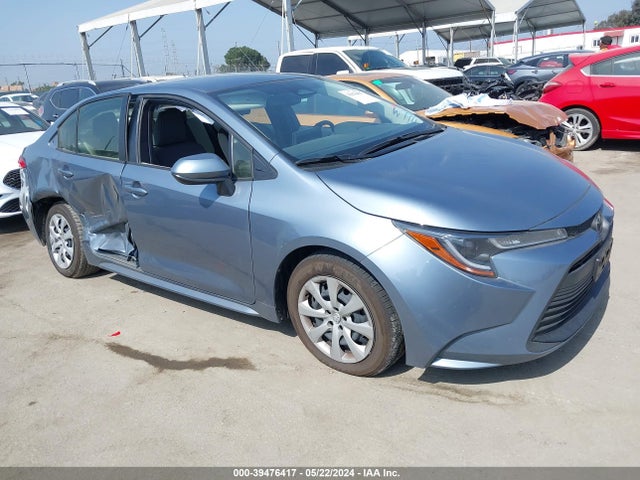 Toyota COROLLA LE 2023 JTDB4MEE1P3006438 головне зображення