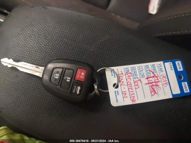Toyota COROLLA LE 2018 5YFBURHE6JP826487 Image 11