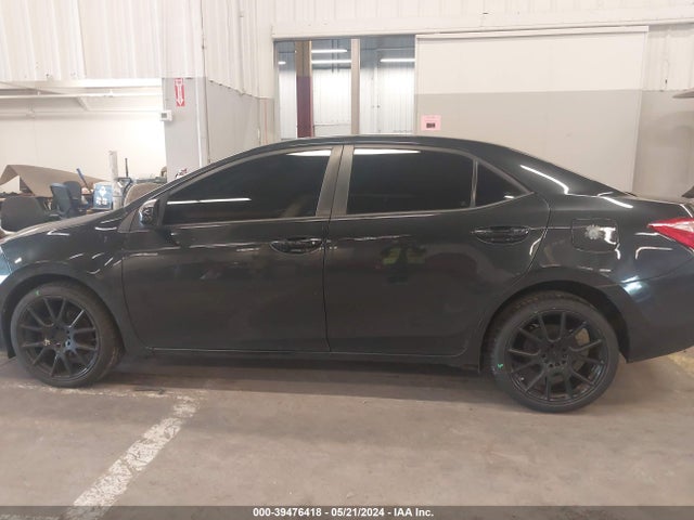 Toyota COROLLA LE 2018 5YFBURHE6JP826487 Image 14