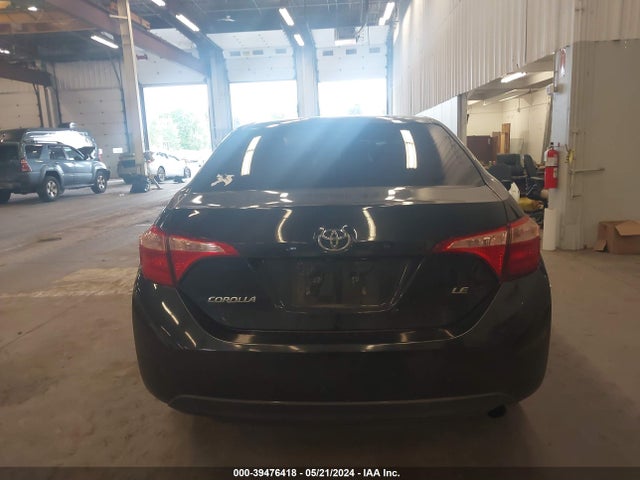 Toyota COROLLA LE 2018 5YFBURHE6JP826487 Image 16