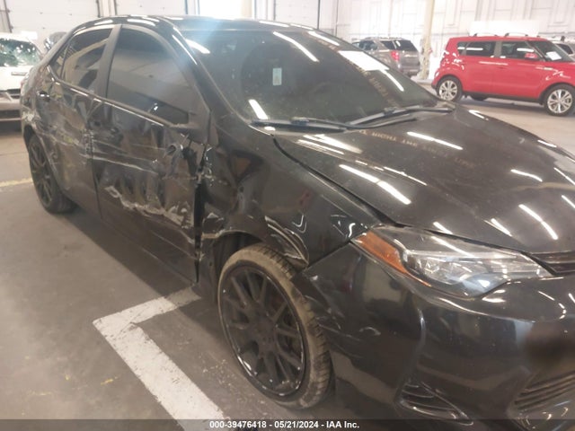 Toyota COROLLA LE 2018 5YFBURHE6JP826487 Image 17