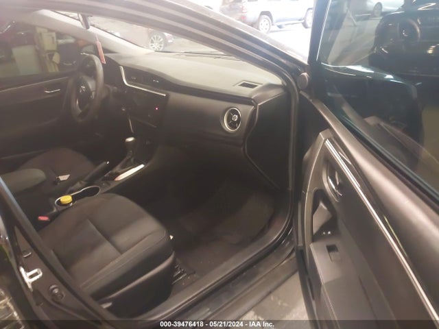 Toyota COROLLA LE 2018 5YFBURHE6JP826487 Image 5