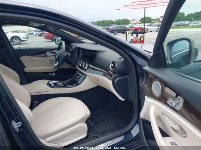 WDDZF4JB6HA183266 Mercedes-Benz E 300