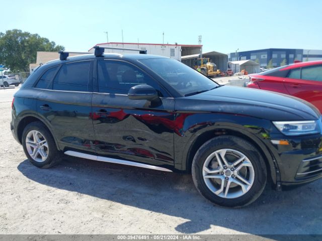 WA1ANAFY5J2109093 Audi Q5 2.0t Premium/2.0t Tech Premium