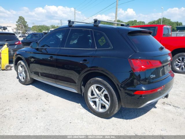 WA1ANAFY5J2109093 Audi Q5 2.0t Premium/2.0t Tech Premium