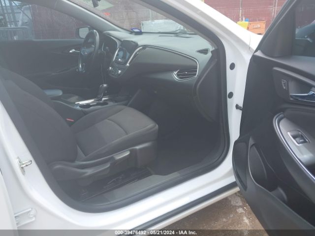 1G1ZD5ST6JF157037 Chevrolet MALIBU LT