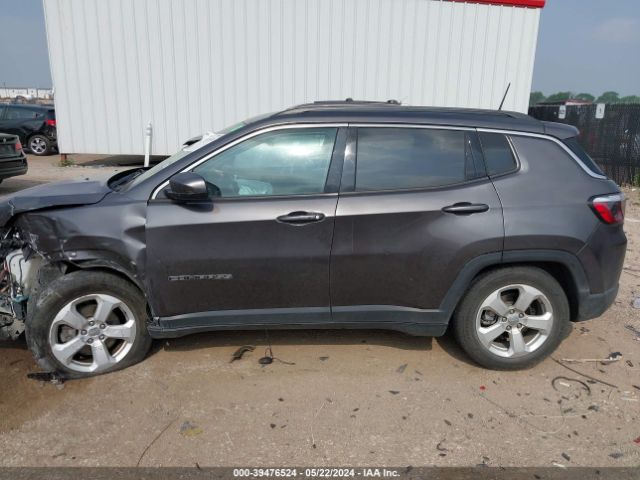 3C4NJCBBXMT542685 Jeep Compass Latitude Fwd