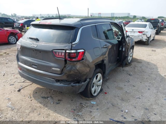 3C4NJCBBXMT542685 Jeep Compass Latitude Fwd