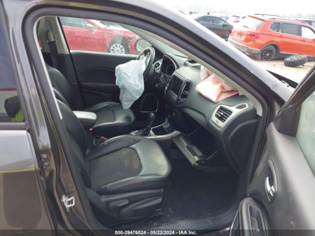 3C4NJCBBXMT542685 Jeep Compass Latitude Fwd