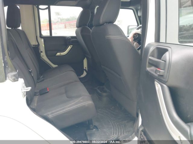 1C4BJWEG9GL290052 Jeep Wrangler Unlimited Sahara