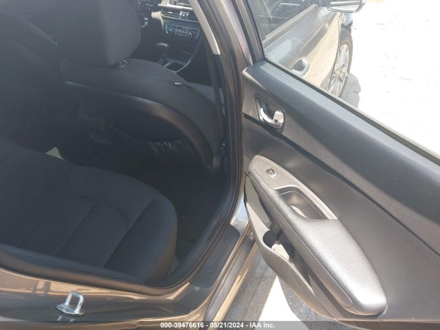 KIA Optima Lx 2016 5XXGT4L37GG022590 Image 8