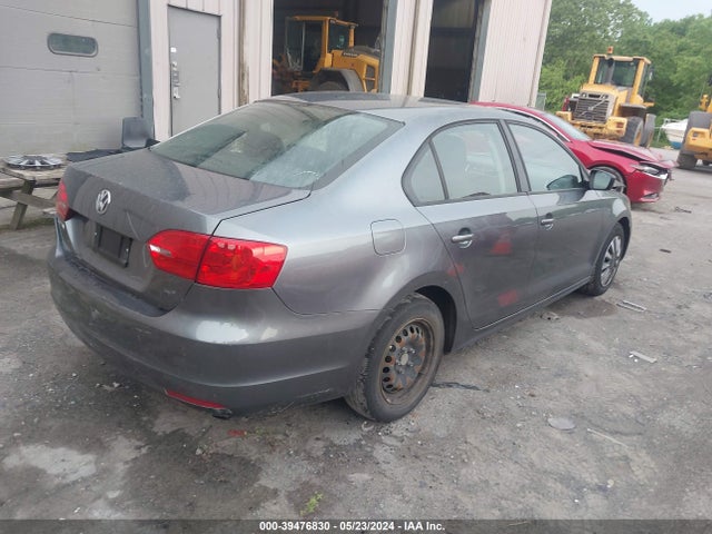 3VW2K7AJ2EM238050 Volkswagen Jetta 2.0l S