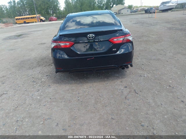 Toyota CAMRY SE 2018 4T1B11HK3JU639075 Image 16