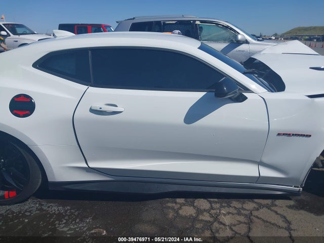 Chevrolet Camaro 1lt 2018 1G1FB1RX8J0178971 Image 13