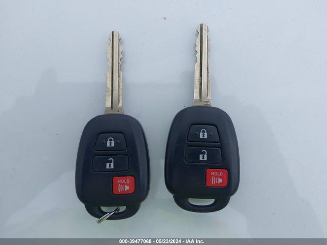Toyota Rav4 Xle 2017 JTMRFREVXHJ118139 Image 11
