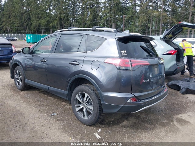 Toyota Rav4 Xle 2017 JTMRFREVXHJ118139 Image 3