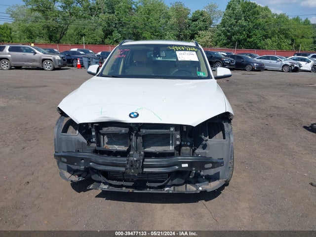 BMW X1 Xdrive28i 2014 WBAVL1C53EVY21871 Image 12