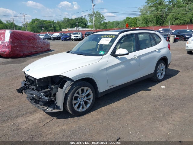 BMW X1 Xdrive28i 2014 WBAVL1C53EVY21871 Image 2