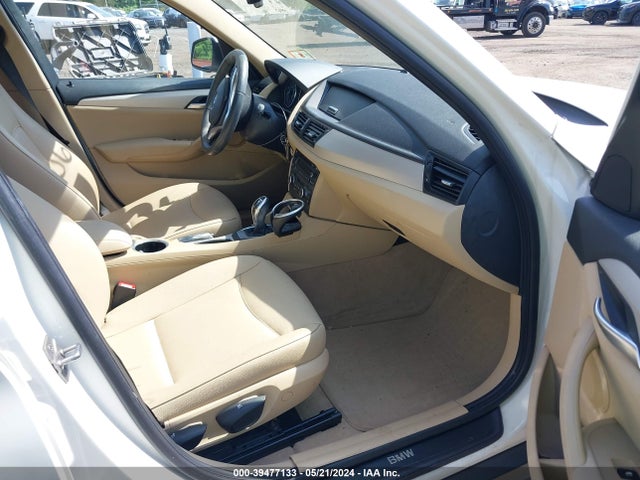 BMW X1 Xdrive28i 2014 WBAVL1C53EVY21871 Image 5