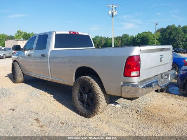3C6UR5HL0JG107265 RAM 2500 Tradesman  4x4 8' Box