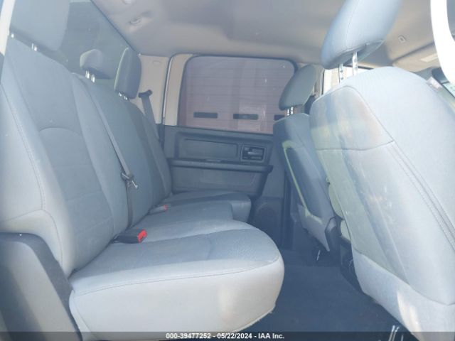 3C6UR5HL0JG107265 RAM 2500 Tradesman  4x4 8' Box