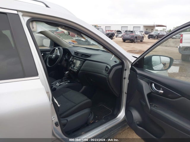 Nissan ROGUE SV 2019 KNMAT2MT8KP528584 Image 5