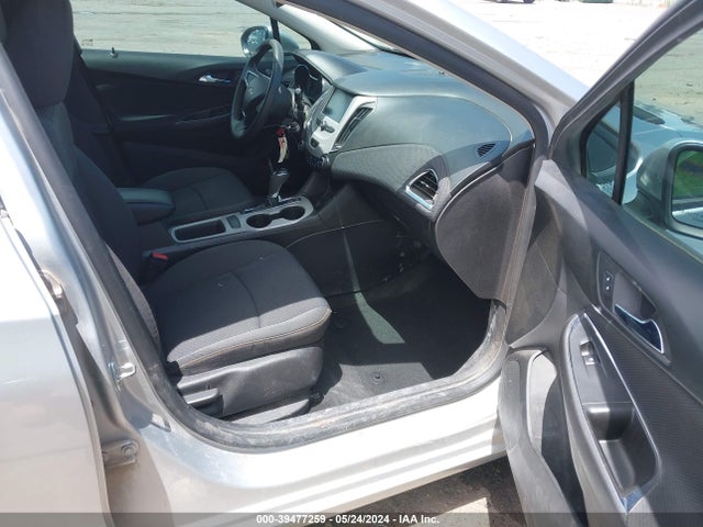 Chevrolet Cruze Ls Auto 2017 1G1BC5SMXH7117982 Image 5