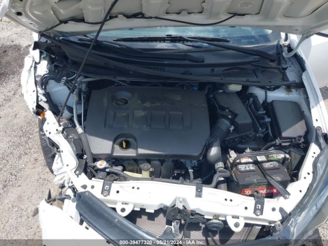 2T1BURHE0JC043648 Toyota COROLLA LE