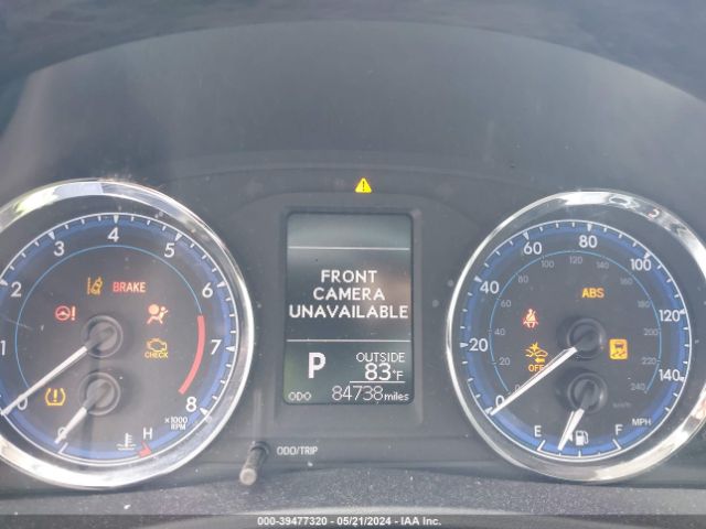 2T1BURHE0JC043648 Toyota COROLLA LE