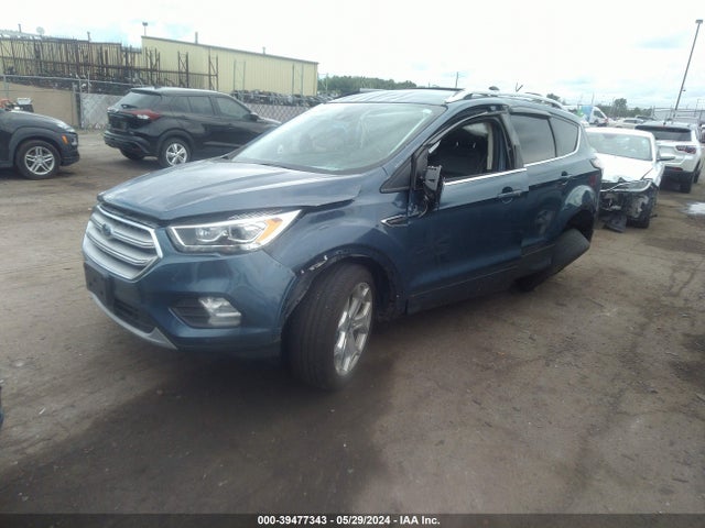 Ford Escape Titanium 2018 1FMCU0J94JUA44409 Image 2