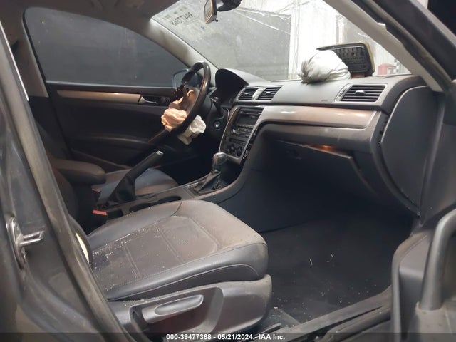Volkswagen Passat 2.5l Wolfsburg Edition 2014 1VWAP7A36EC002551 Image 5