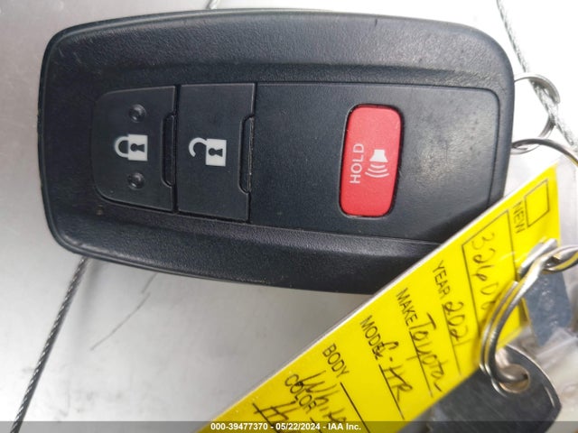 Toyota C-HR XLE 2021 NMTKHMBX8MR139006 Image 11