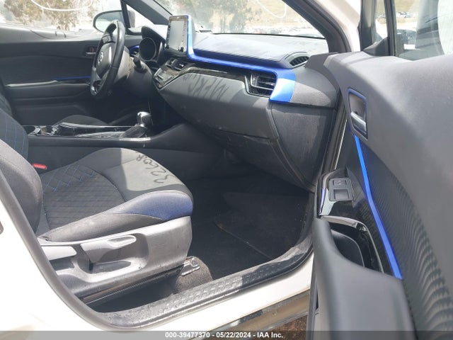 Toyota C-HR XLE 2021 NMTKHMBX8MR139006 Image 5