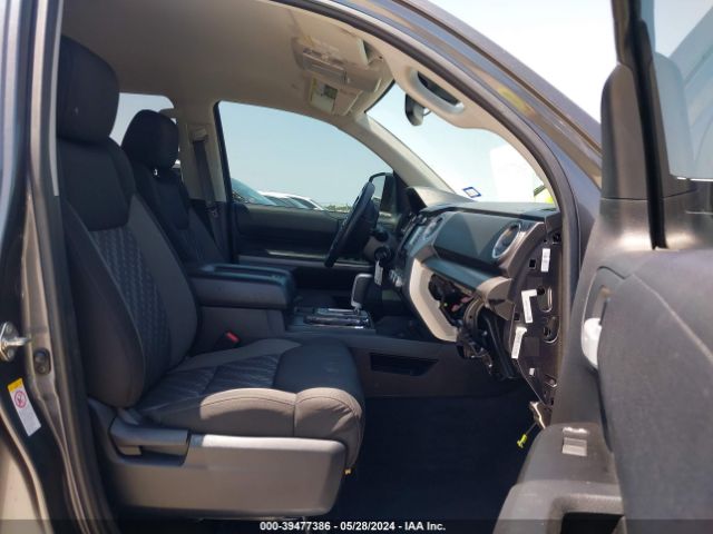 5TFDW5F18KX866021 Toyota Tundra Sr5 5.7l V8