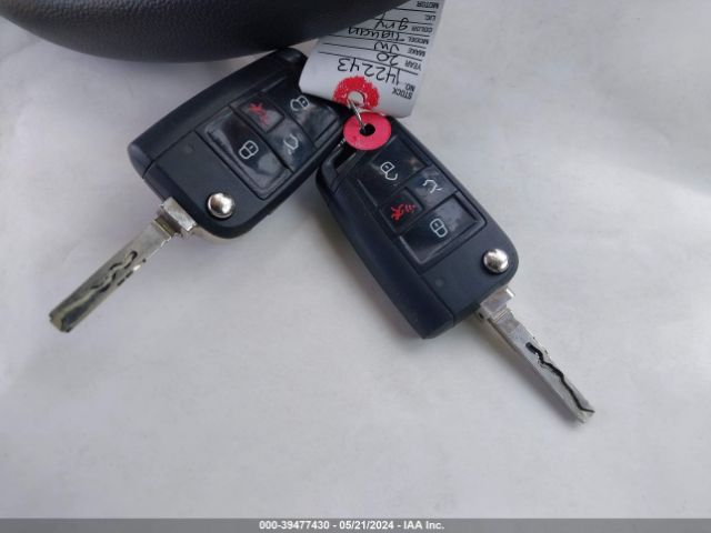 3VV1B7AX5LM019231 Volkswagen Tiguan 2.0t S