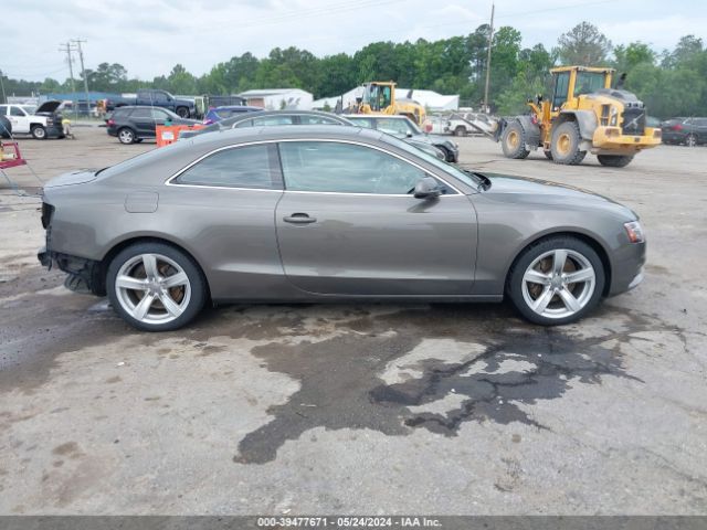 WAULFAFR0EA002711 Audi A5 2.0t Premium