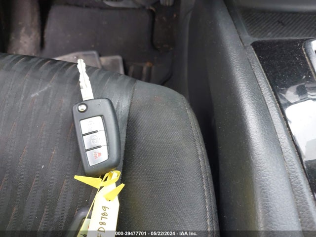 Nissan ROGUE S 2017 5N1AT2MNXHC761735 Image 11